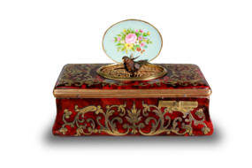 Antique silver gilt and tortoiseshell sarcophagus-form singing bird box, by E. Flajoulet retailed by Juvenia