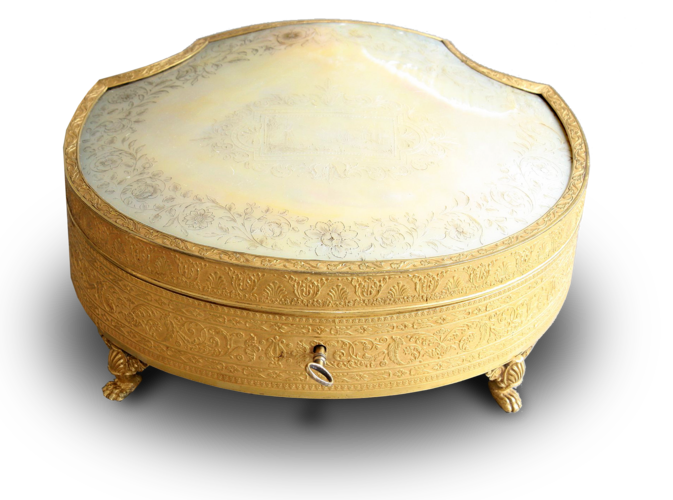 A highly desirable and fine antique gilt metal and silver-gilt Palais Royale musical necessaire