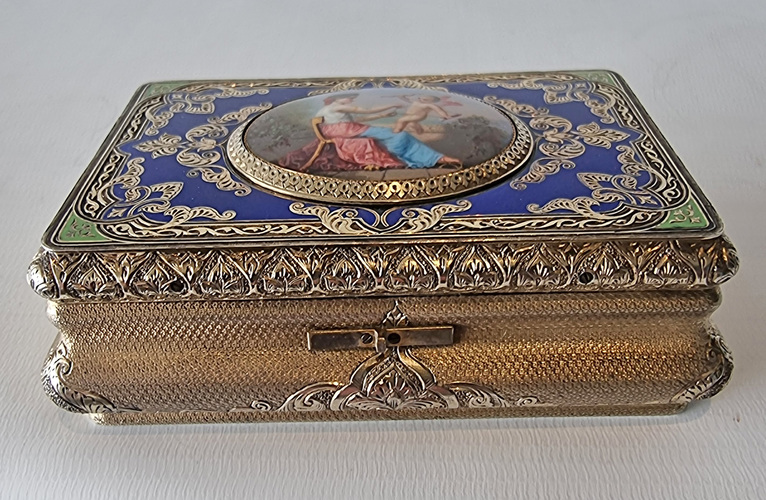 Stunning silver gilt and enamel fusee singing bird box by Jacques Bruguier 