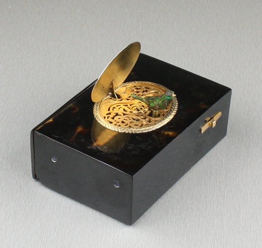 Antique Tortoiseshell singing bird box, by Bontems,