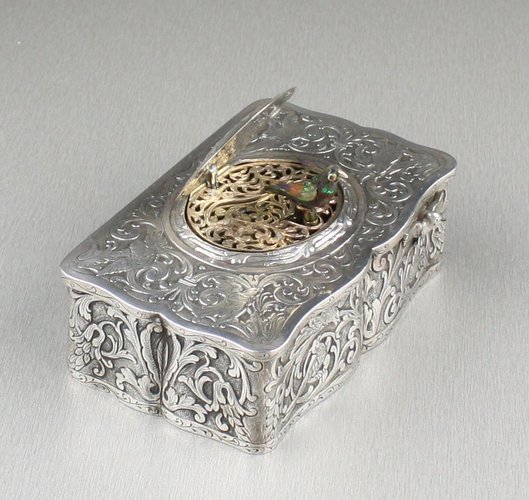 Silver singing bird box, by Karl Griesbaum 