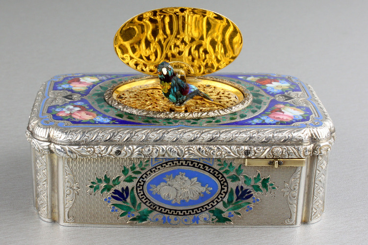 Antique silver-gilt, tri-tone enamel and pictorial enamel singing bird box, by Jacques Bruguier