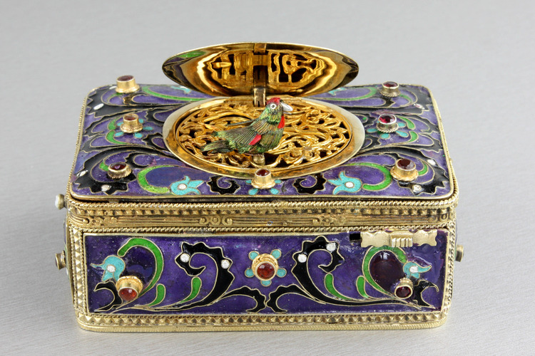 Vintage Art-Nouveau silver gilt, cloisonné enamel and garnet-set singing bird box