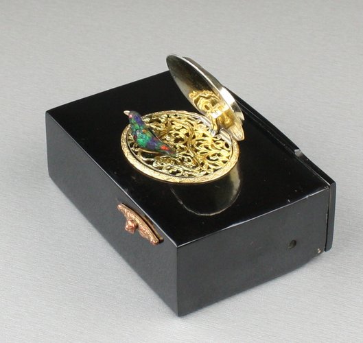 Antique Tortoiseshell and enamel singing bird box, by Bontems 