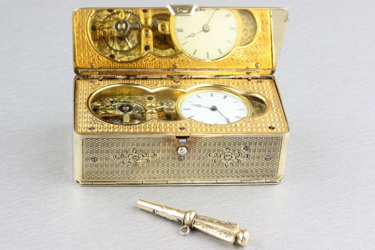 Antique silver-gilt skeleton-escapement timepiece snuffbox