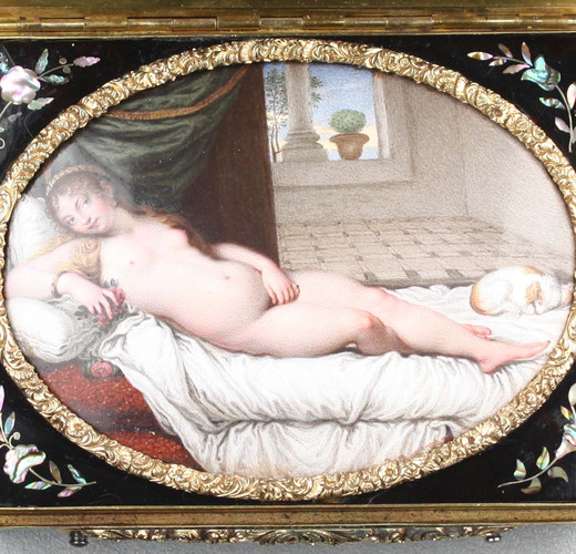 Antique Musical snuffbox, with hidden erotic pictorial enamel of Venus Urbino