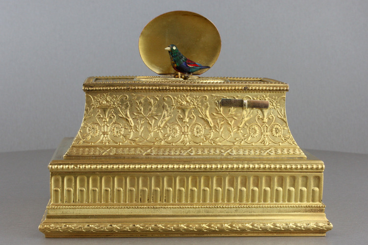 Gilt metal singing bird jewellery casket, by Flajoulot