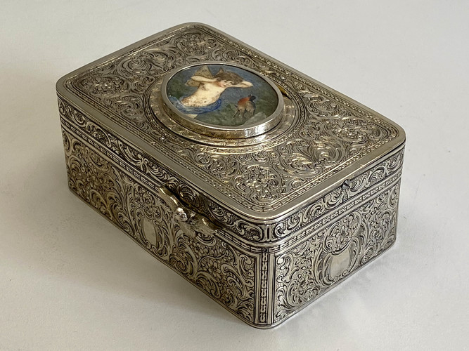 Engraved silver-gilt and painted ivorine pictorial study singing bird box,  Early-period Karl Griesbaum